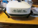 Vtg 12" West Bend Square Electric Skillet Green Veg Print 72017 Usa Made Works. Fixed Price $28.90.