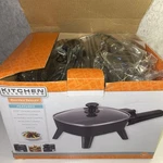 New Kitchen Selective Electric Skillet With Glass Lid Small Mini 6X6 Open Box. Fixed Price $30.00.