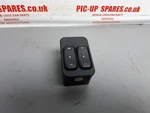 Vauxhall Astra 98-06 Year MK4 Drivers O/s Front Electric Window Switch 000505805. Fixed Price $24.15.
