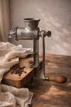 Vintage Universal NO.00 Meat Grinder L.f.&c. New Britain Hand Crank Clamp. Fixed Price $39.99.