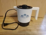 Vintage Valiant Electric Hot Pot No. 9/2300. Fixed Price $12.00.
